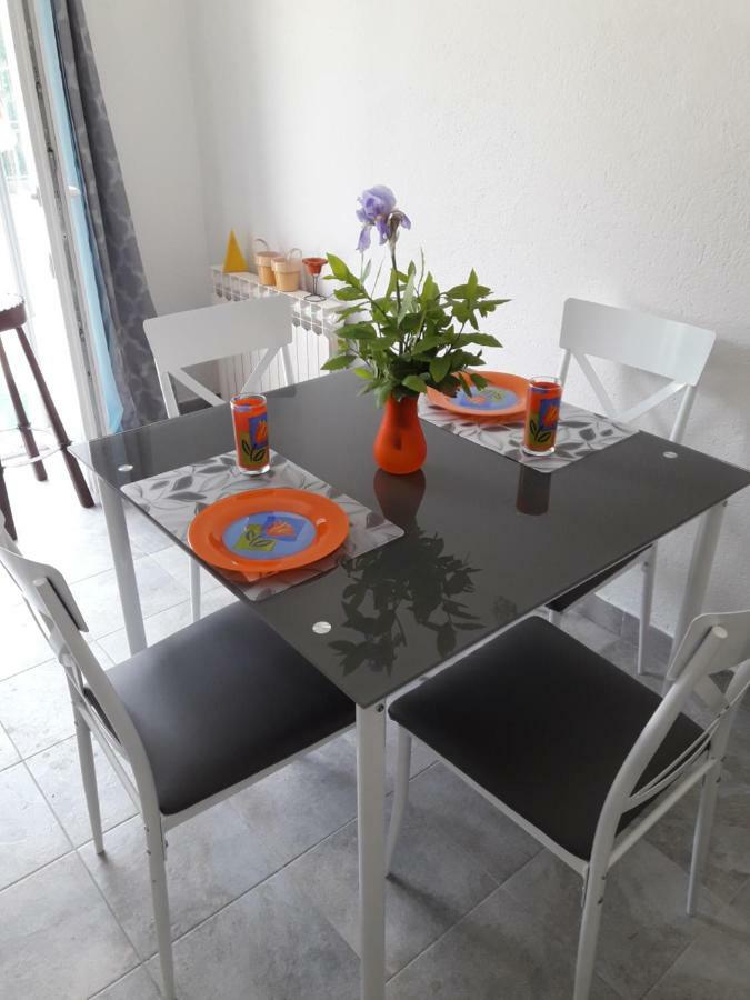 Pauli Apartment Kastela Exterior photo